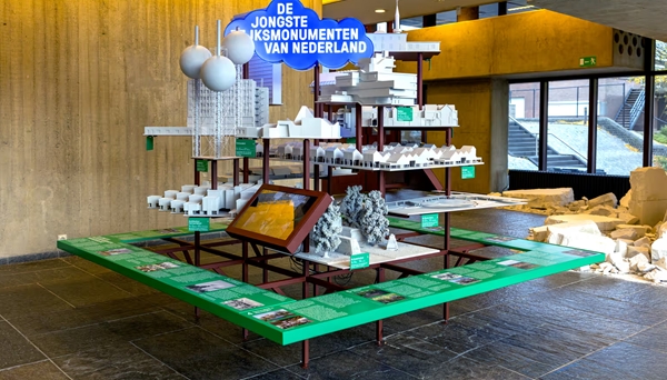 Reizende tentoonstelling Post 65