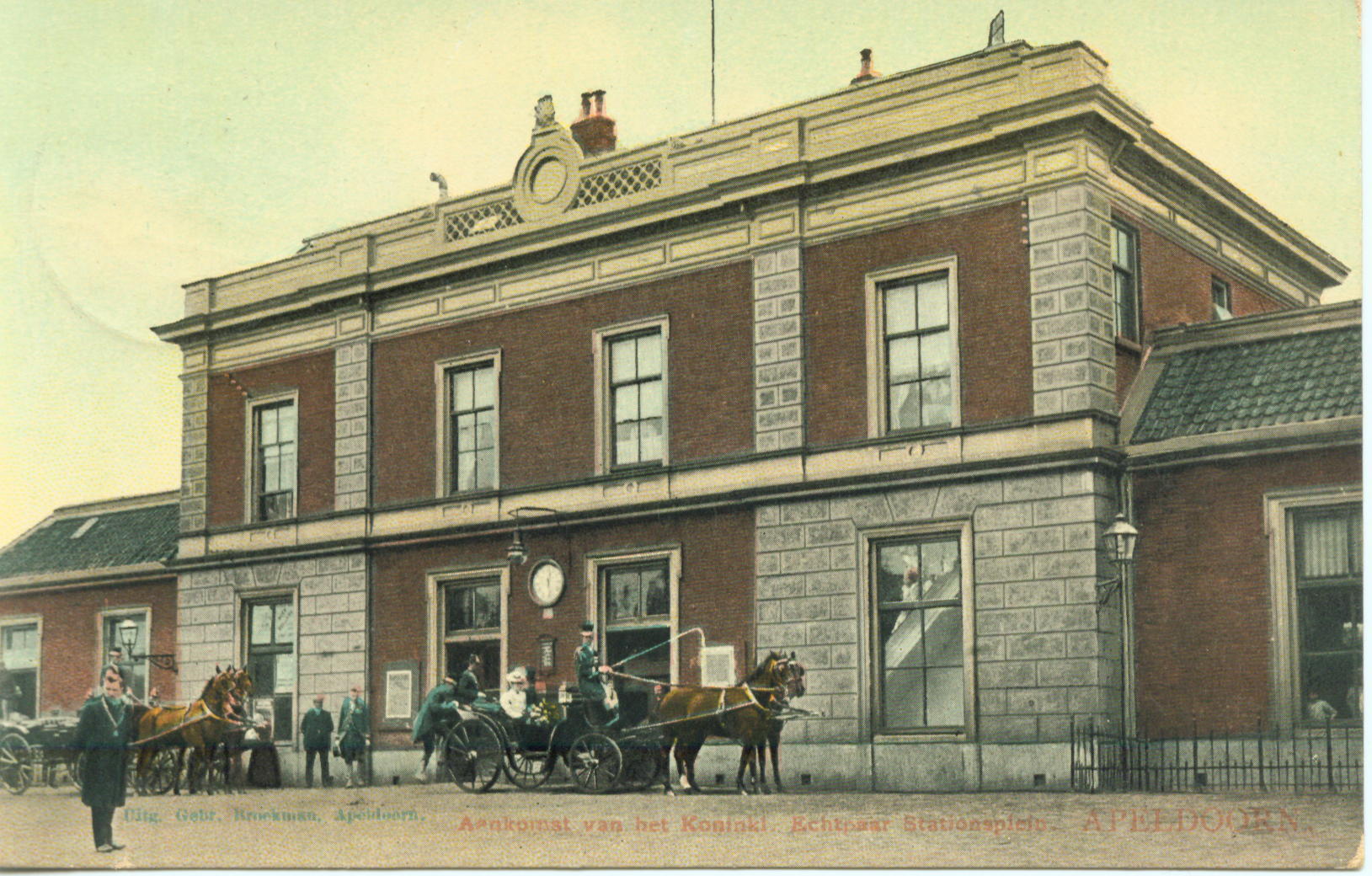 Foto’s en voorwerpen gezocht over Station Apeldoorn